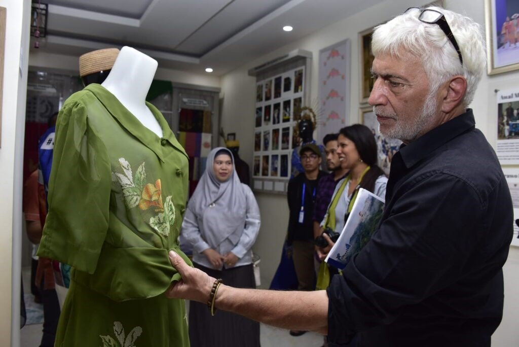 "Secretary-General of the Global Geopark Network (GGN), Mr. Guy Martini, visited Karawo House on Friday (7/7/2023). The traditional Gorontalo cloth is regarded as an intangible cultural heritage of the region worthy of preservation. (Photo - Fadly)