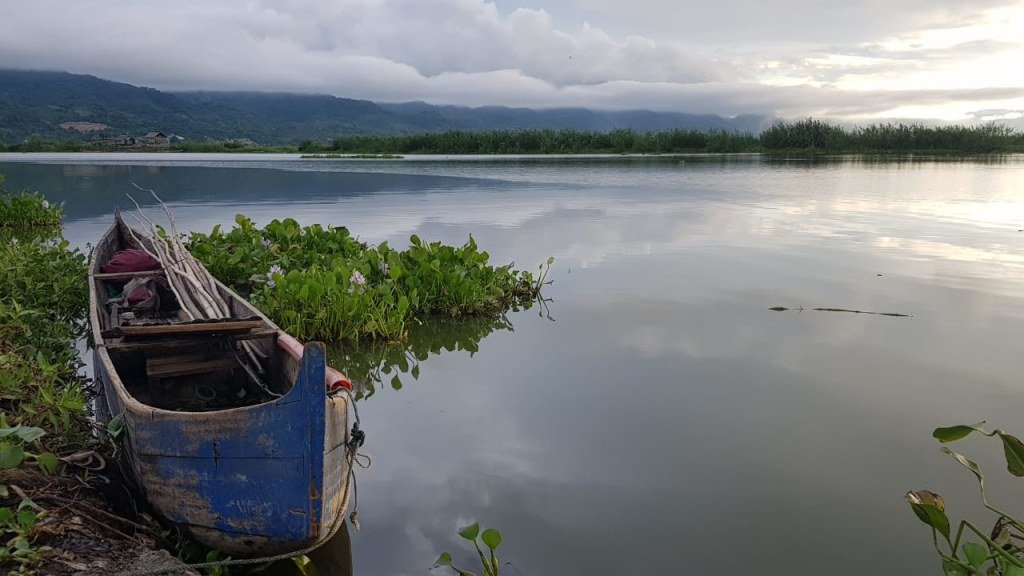 20. danau limboto